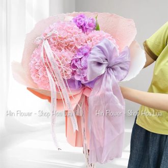 Bó Tú Cầu Lụa Hồng Tím