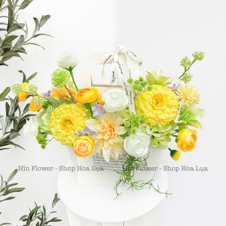 Giỏ Hoa Lụa Vàng Xanh Dương