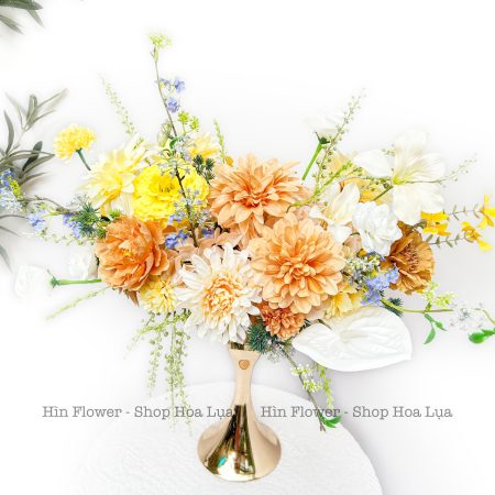 Bình hoa lụa decor vàng cam