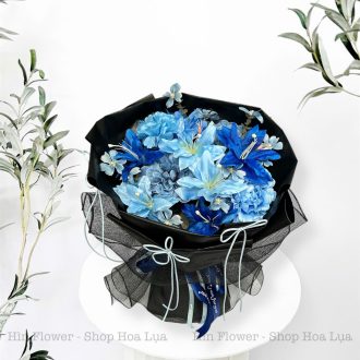 Hoa Lụa Xanh Gói Giấy Đen