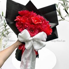 Bó Hoa Lụa Đỏ Giấy Đen