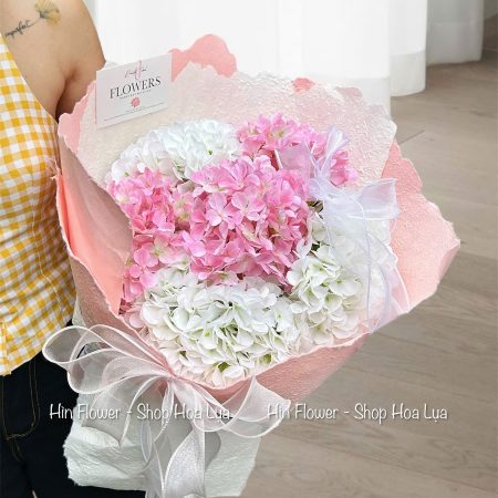 Bó Tú Cầu Lụa Hồng Nhạt