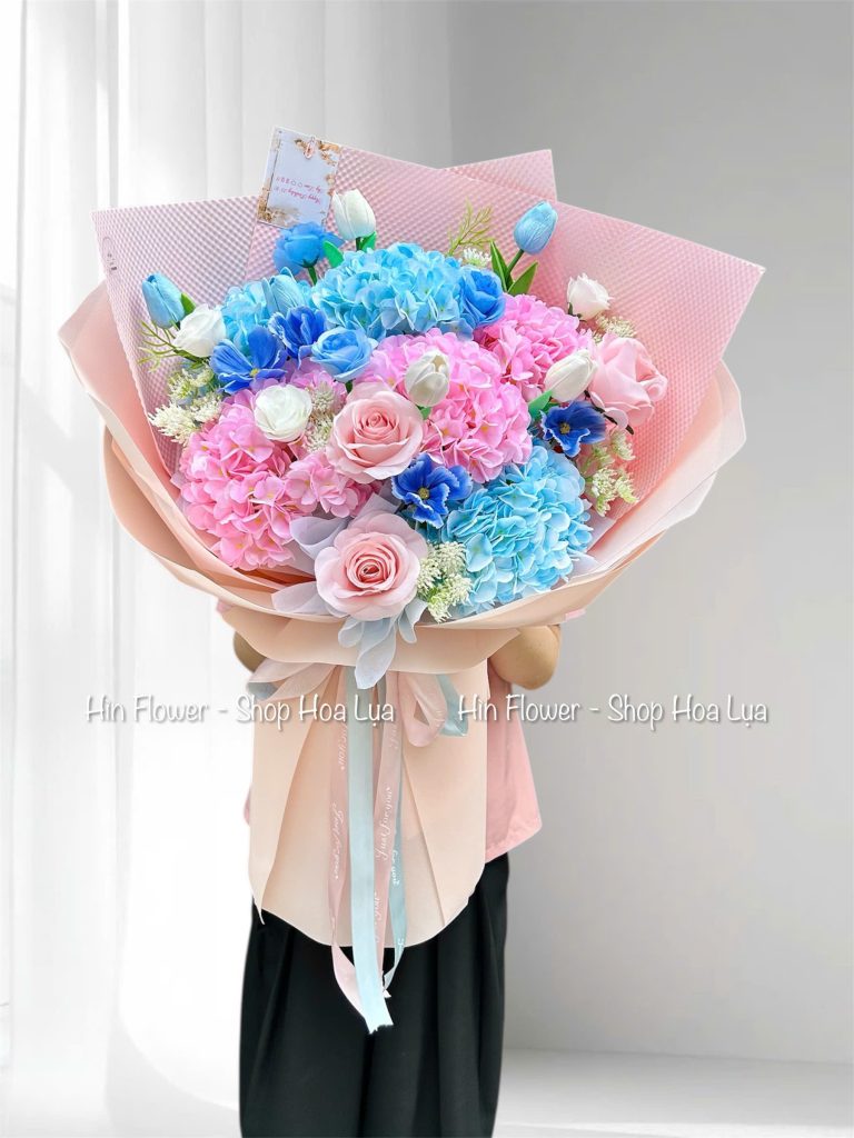 Bó Tú Cầu Lụa Hồng Xanh