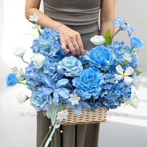 Giỏ Hoa Lụa Tú Cầu Xanh