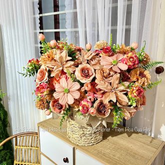 Trụ Hoa Lụa Tone Màu Nâu